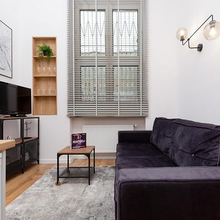 City Center Mezzanine Studio Chmielna By Noclegi Renters Warsaw Luaran gambar