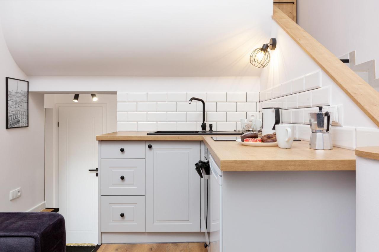 City Center Mezzanine Studio Chmielna By Noclegi Renters Warsaw Luaran gambar