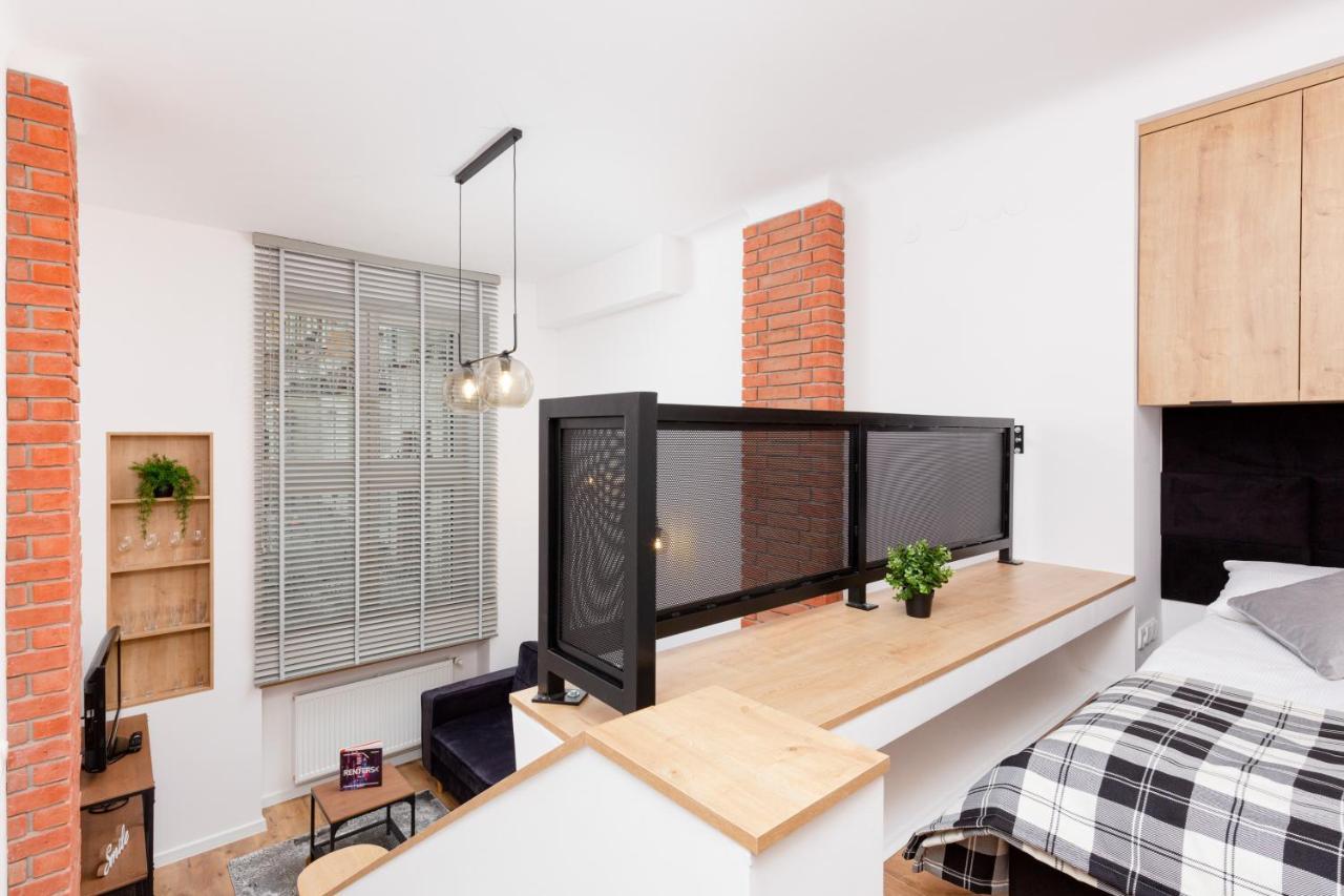 City Center Mezzanine Studio Chmielna By Noclegi Renters Warsaw Luaran gambar